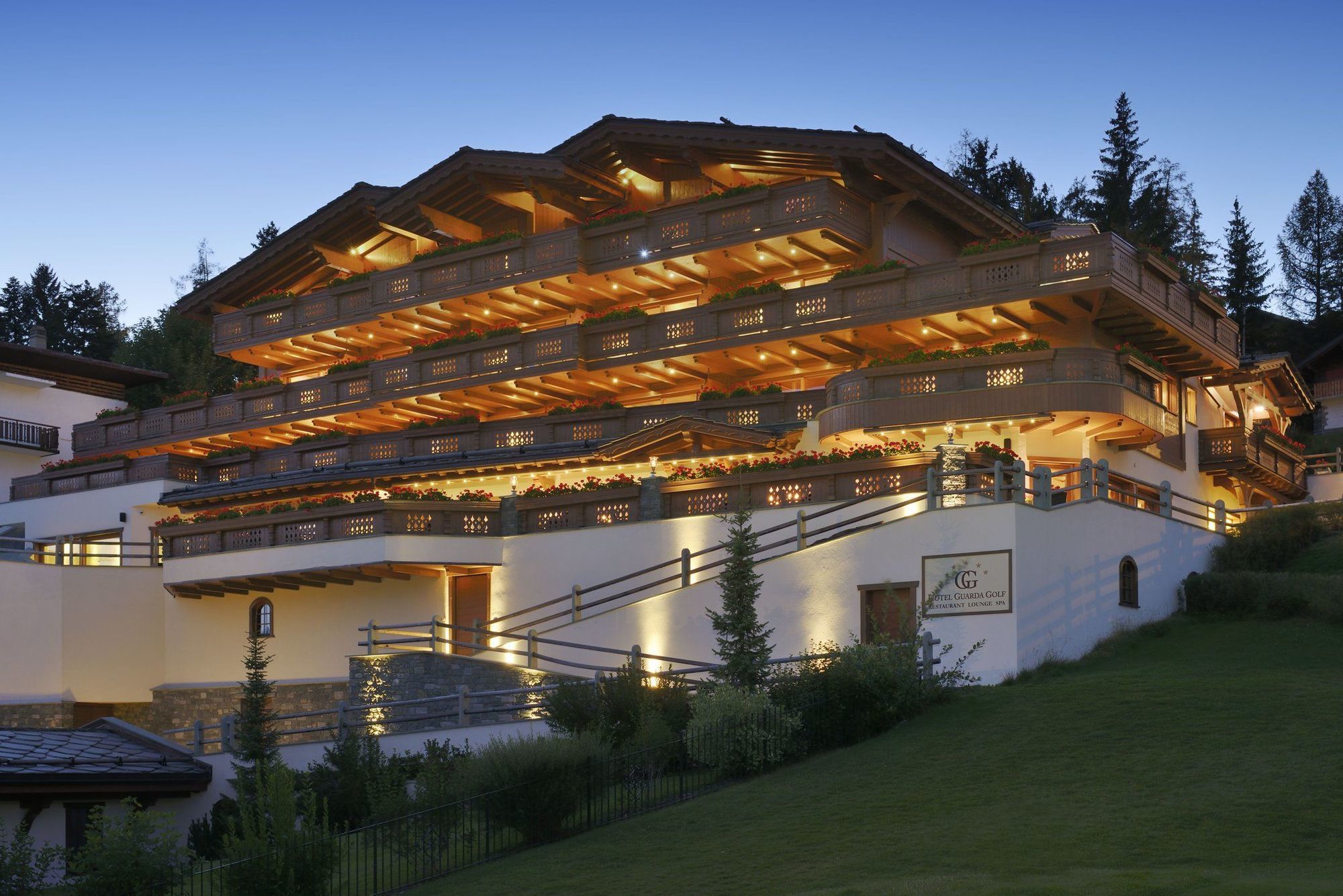 Guarda Golf Hotel&Residences Crans-Montana Exterior foto